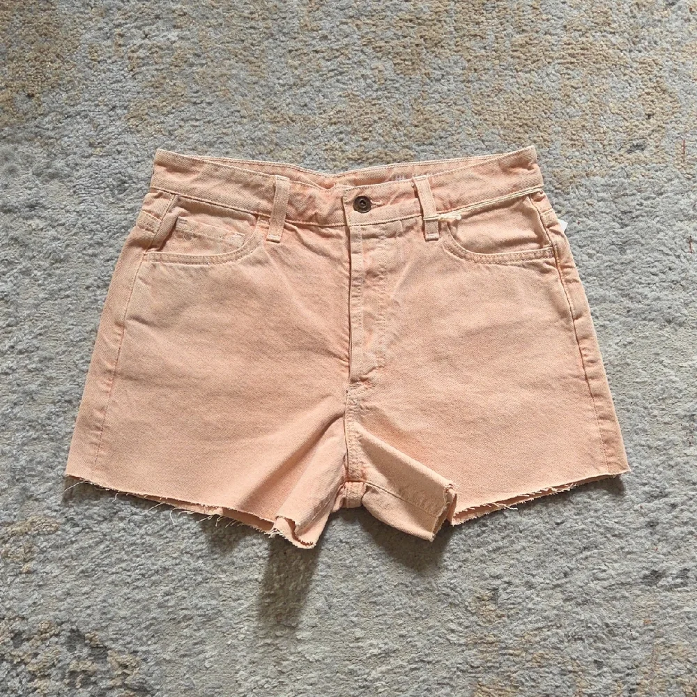 AG‎ Alexxis Women’s Peach Denim Shorts